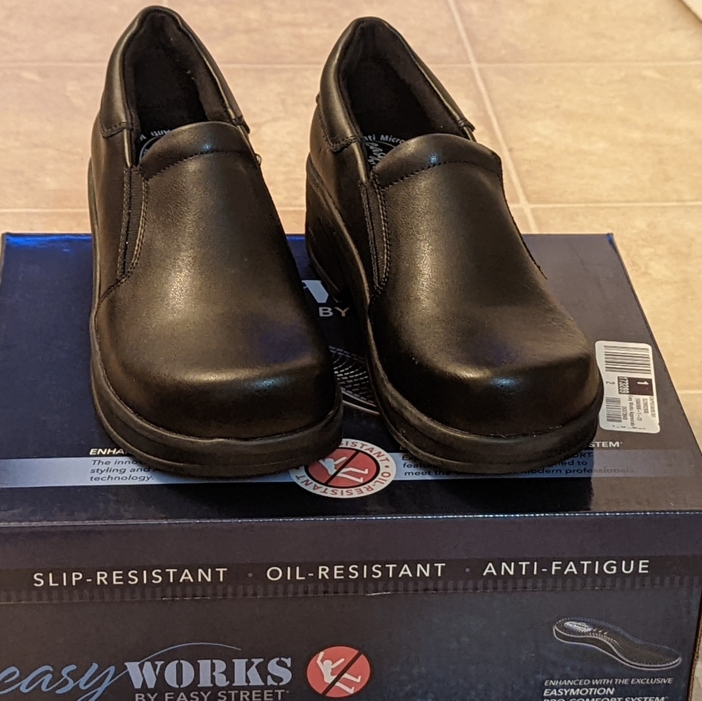 Women's Easy Street By Easy Works Shoes Size 7